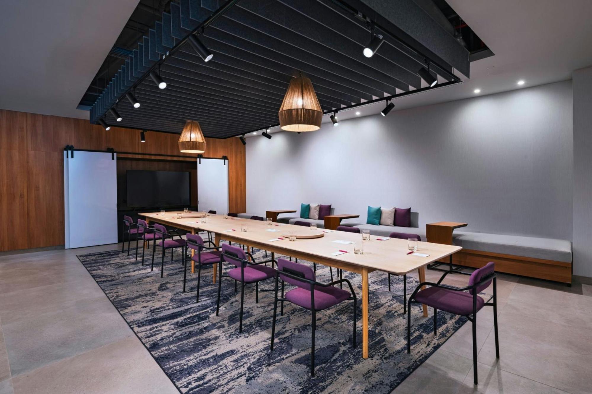 Hotel Aloft Playa Del Carmen Exterior foto Meeting room at the hotel