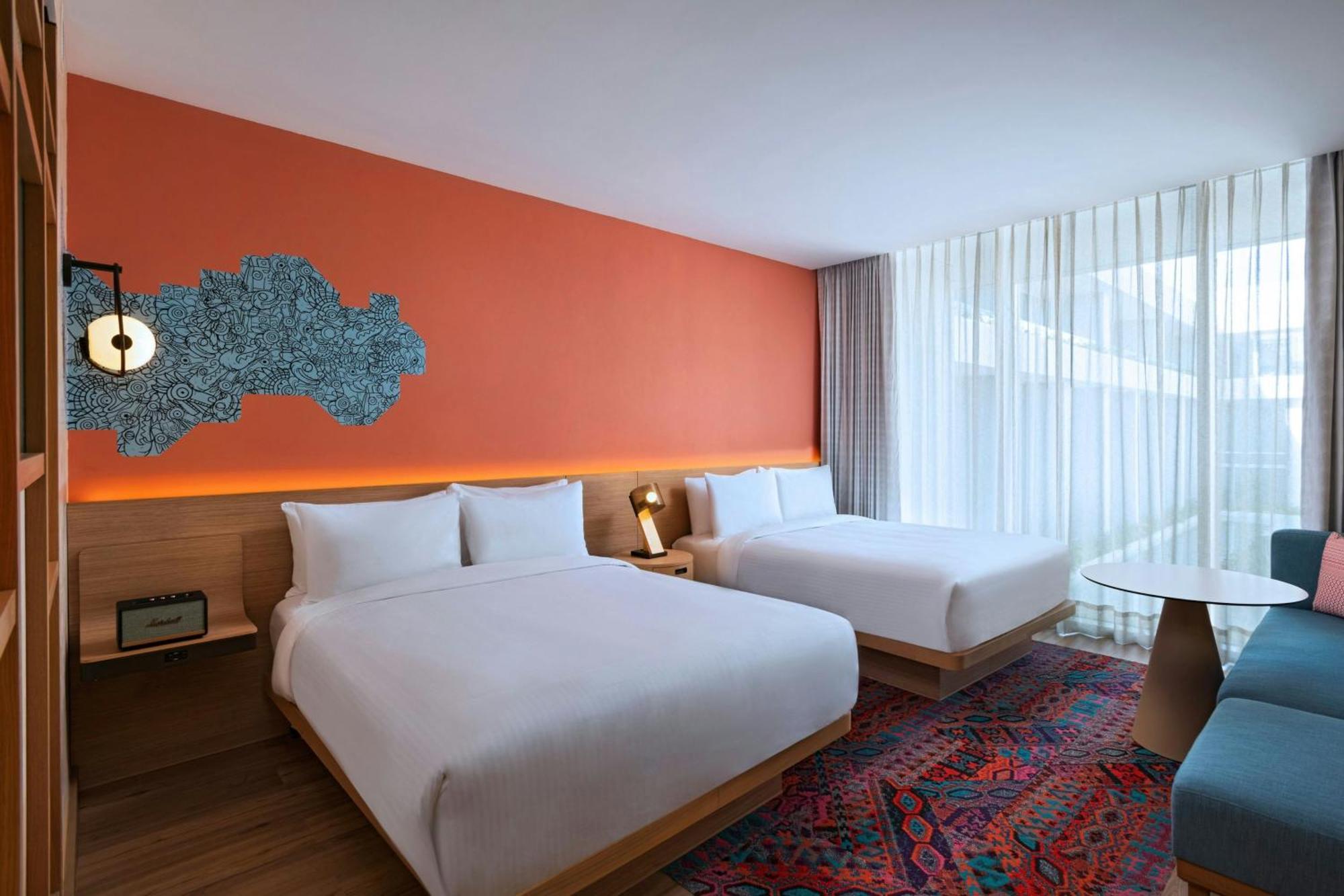 Hotel Aloft Playa Del Carmen Exterior foto A room at the hotel