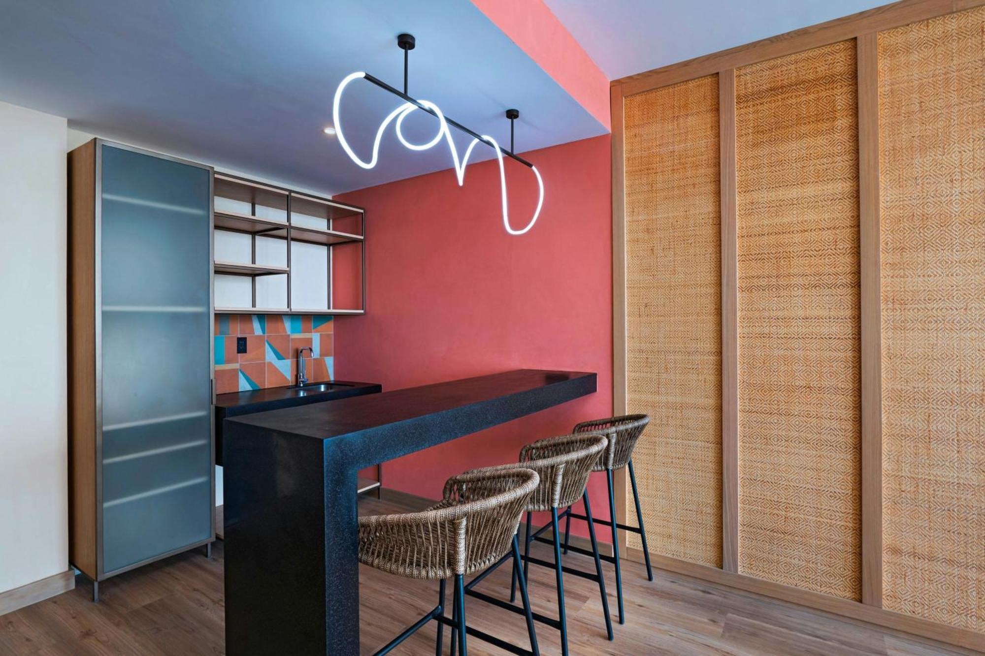 Hotel Aloft Playa Del Carmen Exterior foto A kitchen in a private home