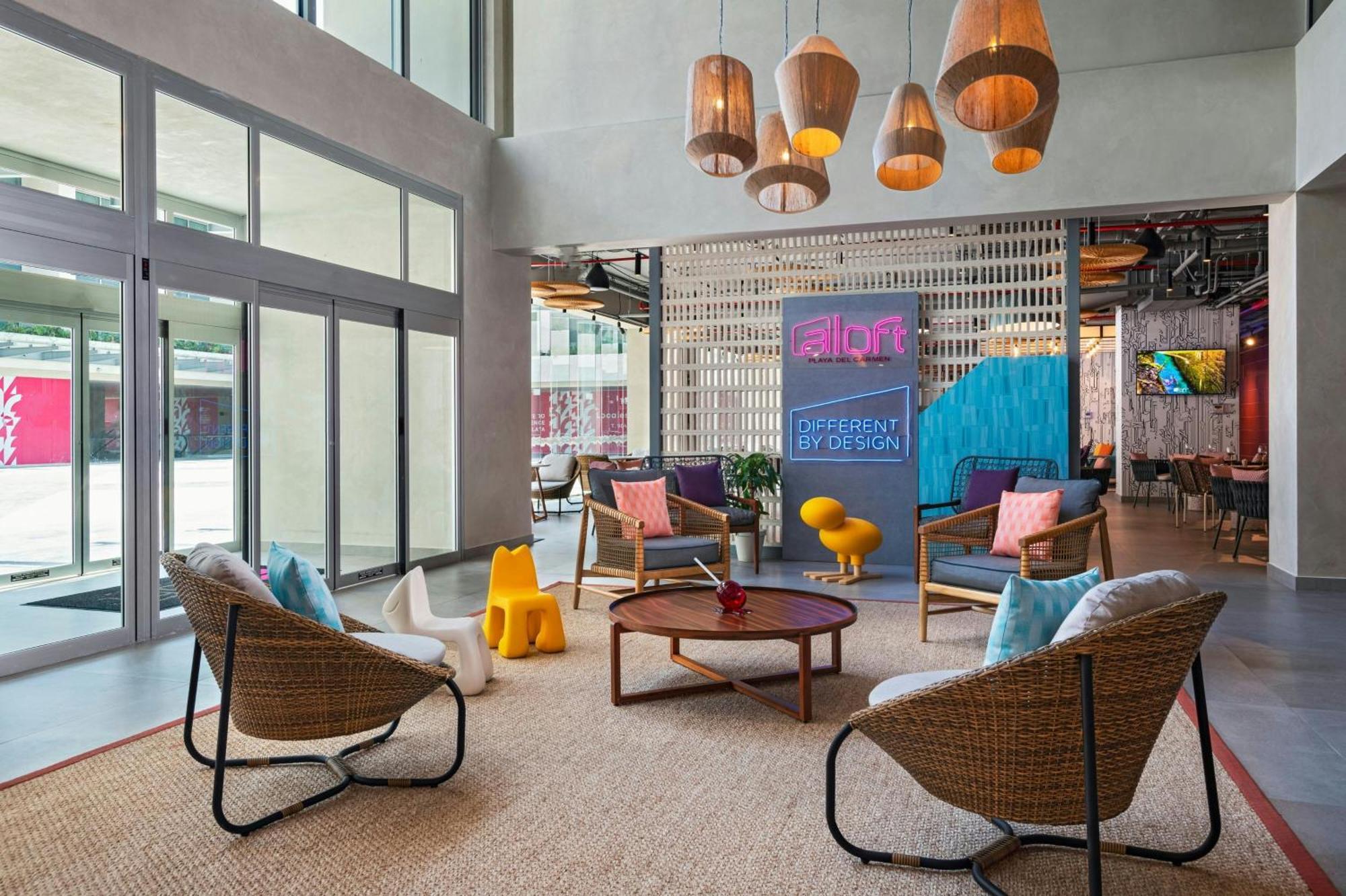 Hotel Aloft Playa Del Carmen Exterior foto The lobby of the hotel
